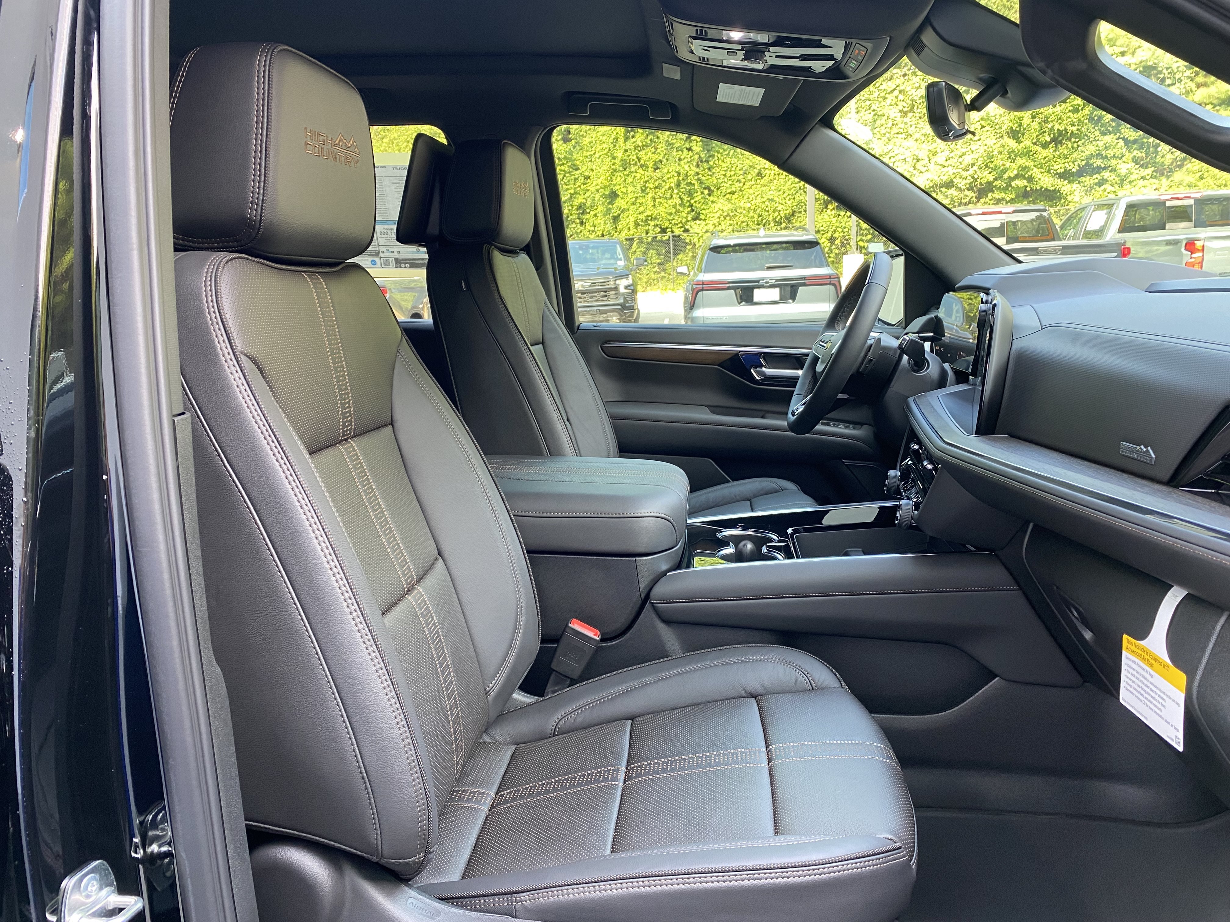 New 2026 Chevrolet Tahoe High Country AWD/4WD image 40