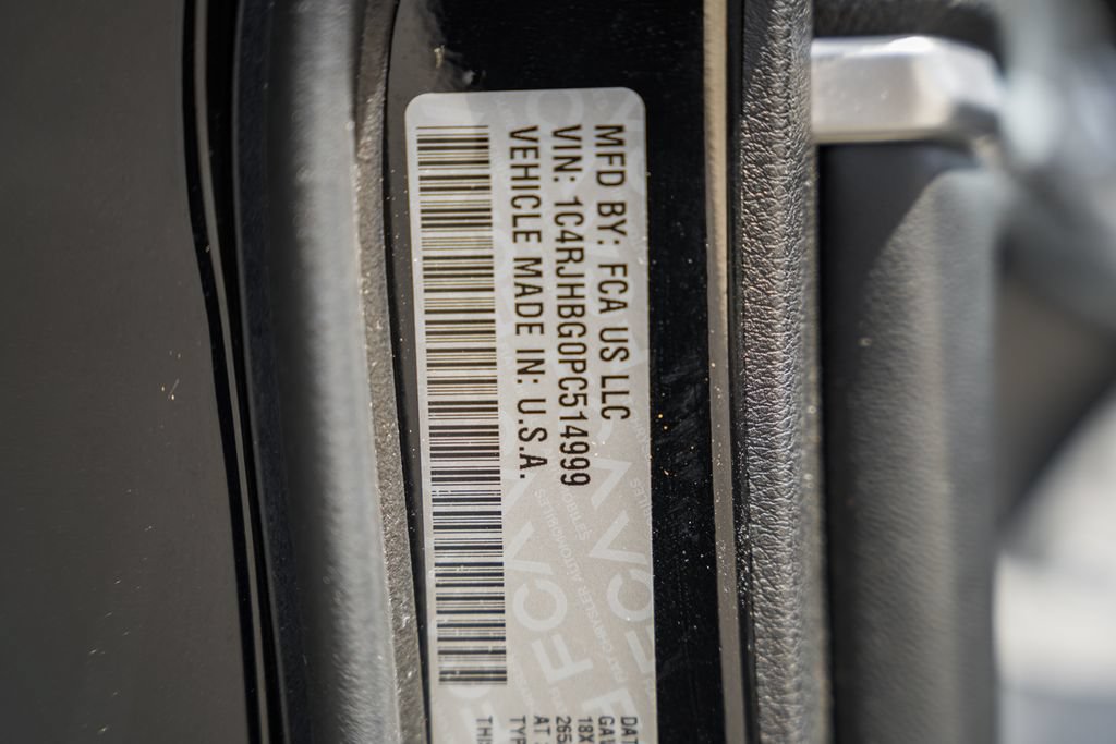 Used 2023 Jeep Grand Cherokee Limited AWD/4WD image 42