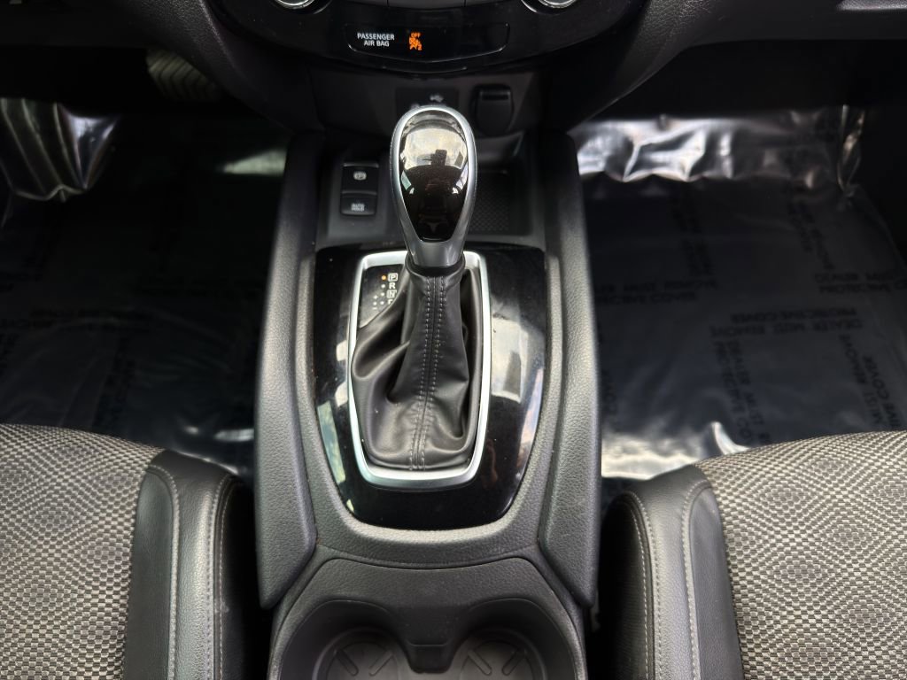 Used 2022 Nissan Rogue Sport SV w/ Technology Package AWD/4WD image 19