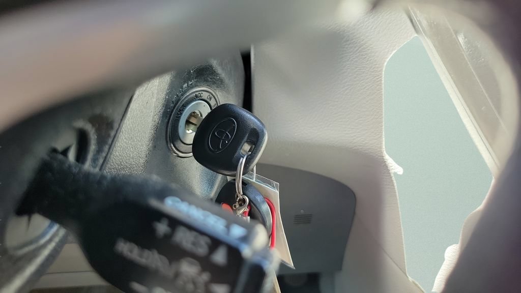 Used 2020 Toyota Sienna LE FWD image 23