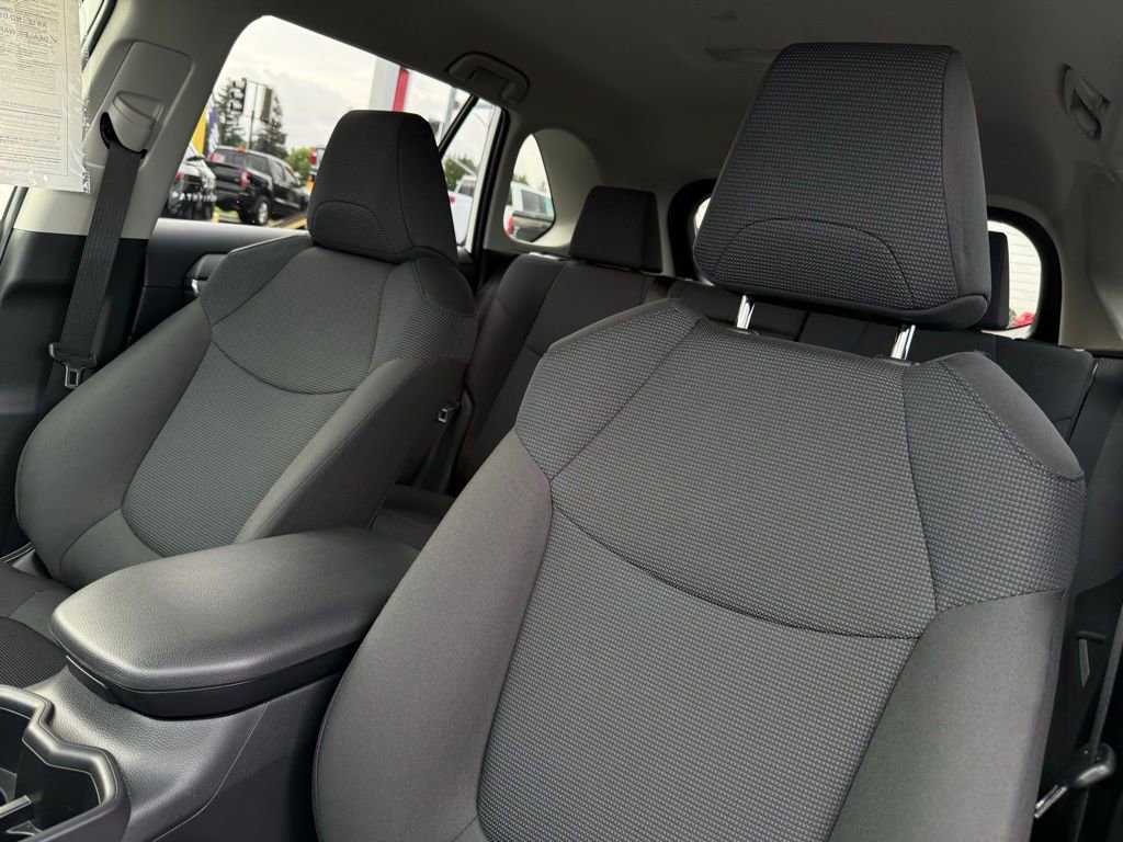Used 2025 Toyota RAV4 LE image 16