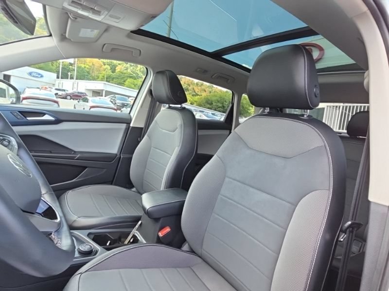 Used 2022 Volkswagen Taos SE AWD/4WD image 24