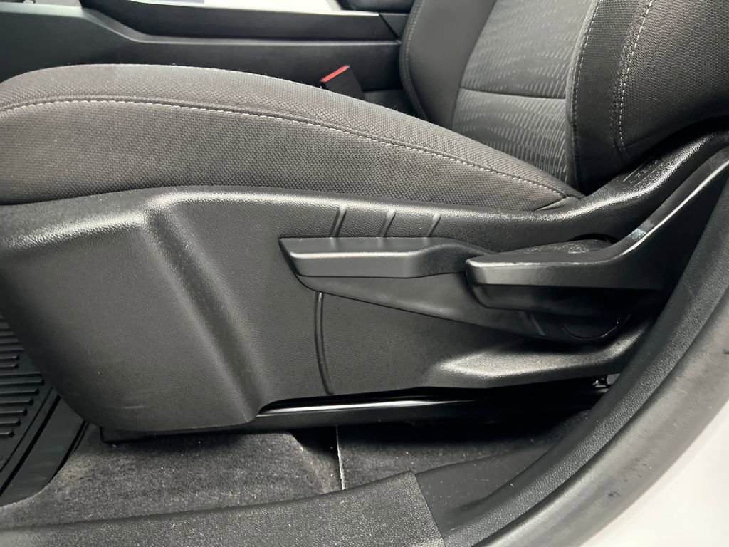 Used 2025 Chevrolet Equinox LT image 10