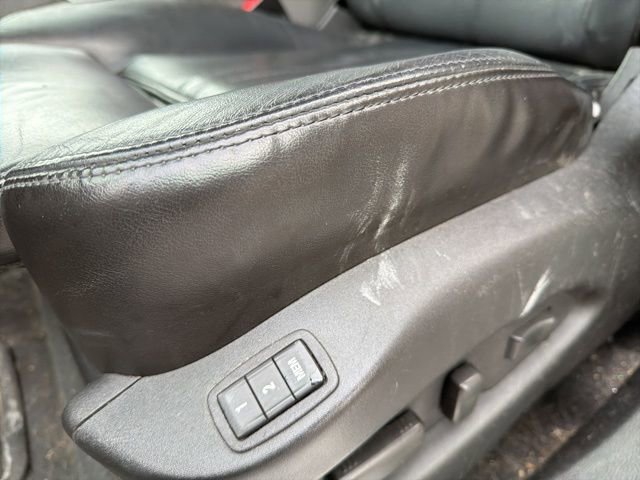 Used 2010 Cadillac SRX Luxury image 24