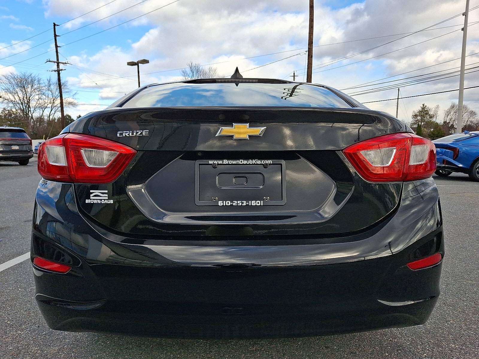 Used 2017 Chevrolet Cruze LS image 5