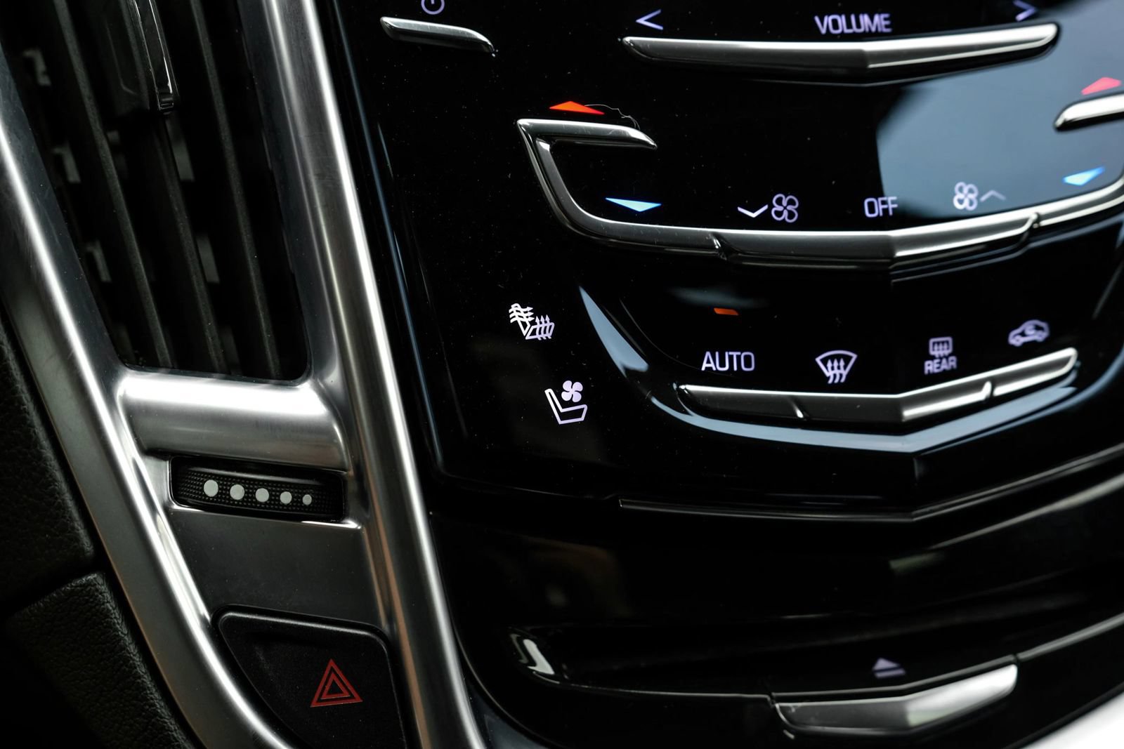 Used 2016 Cadillac SRX Premium w/ Driver Assist Package FWD image 25