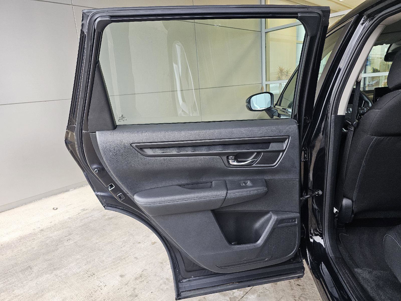 Used 2024 Honda CR-V LX image 16