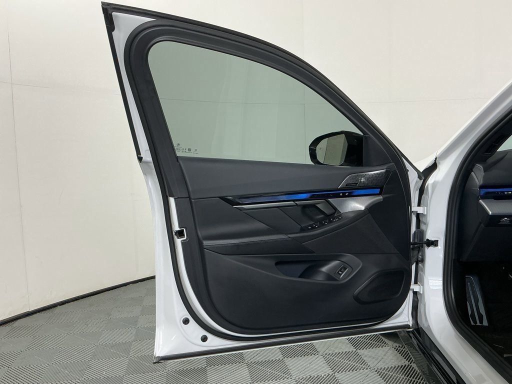 Certified 2024 BMW i5 M60 w/ Premium Package AWD/4WD image 18