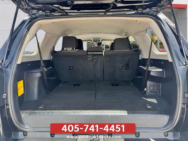 Used 2021 Toyota 4Runner SR5 AWD/4WD image 21