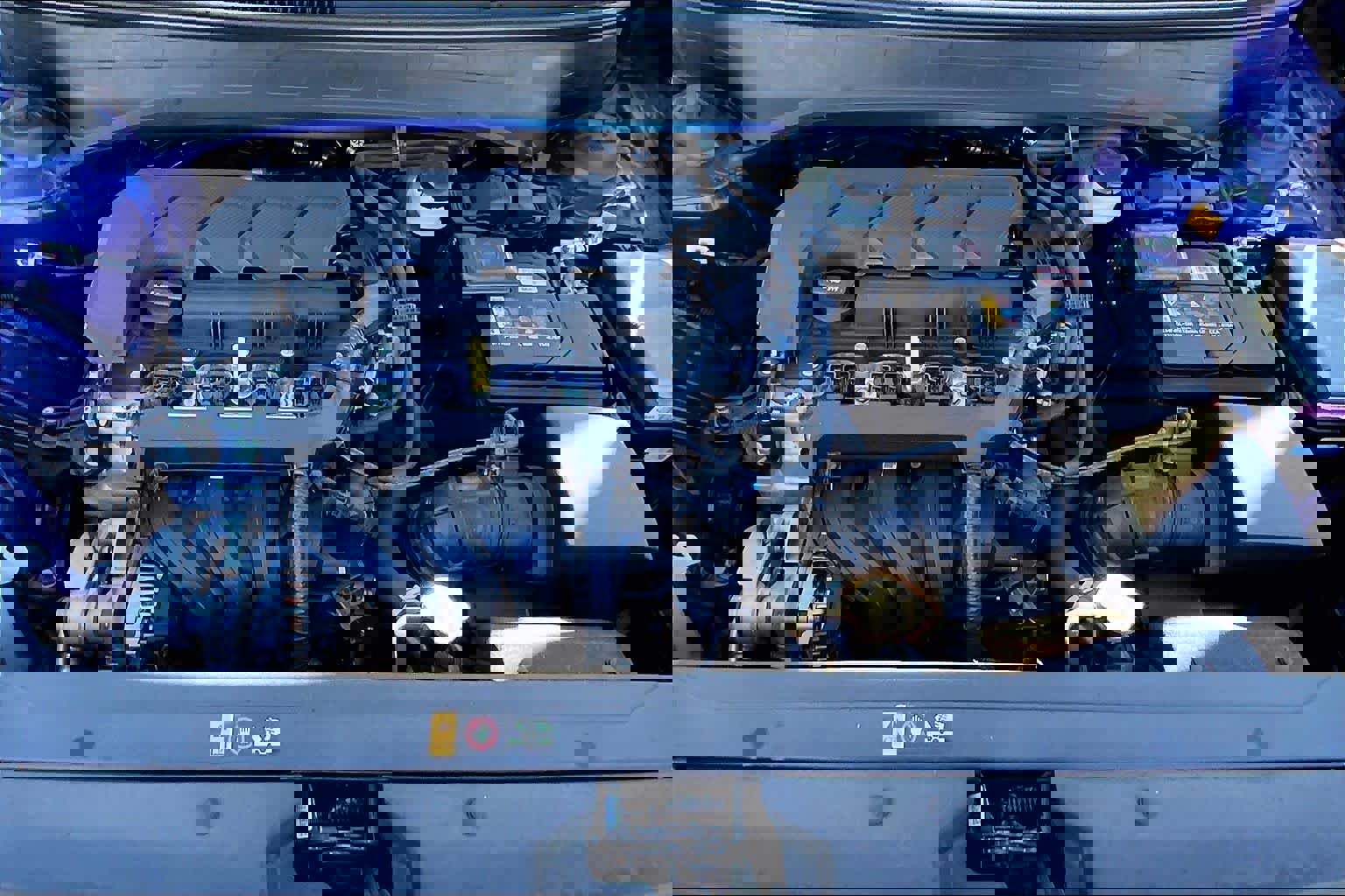 Certified 2025 Hyundai Venue SEL image 29