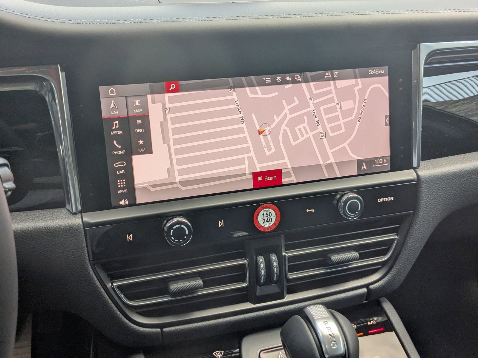 Certified 2025 Porsche Macan Turbo image 20