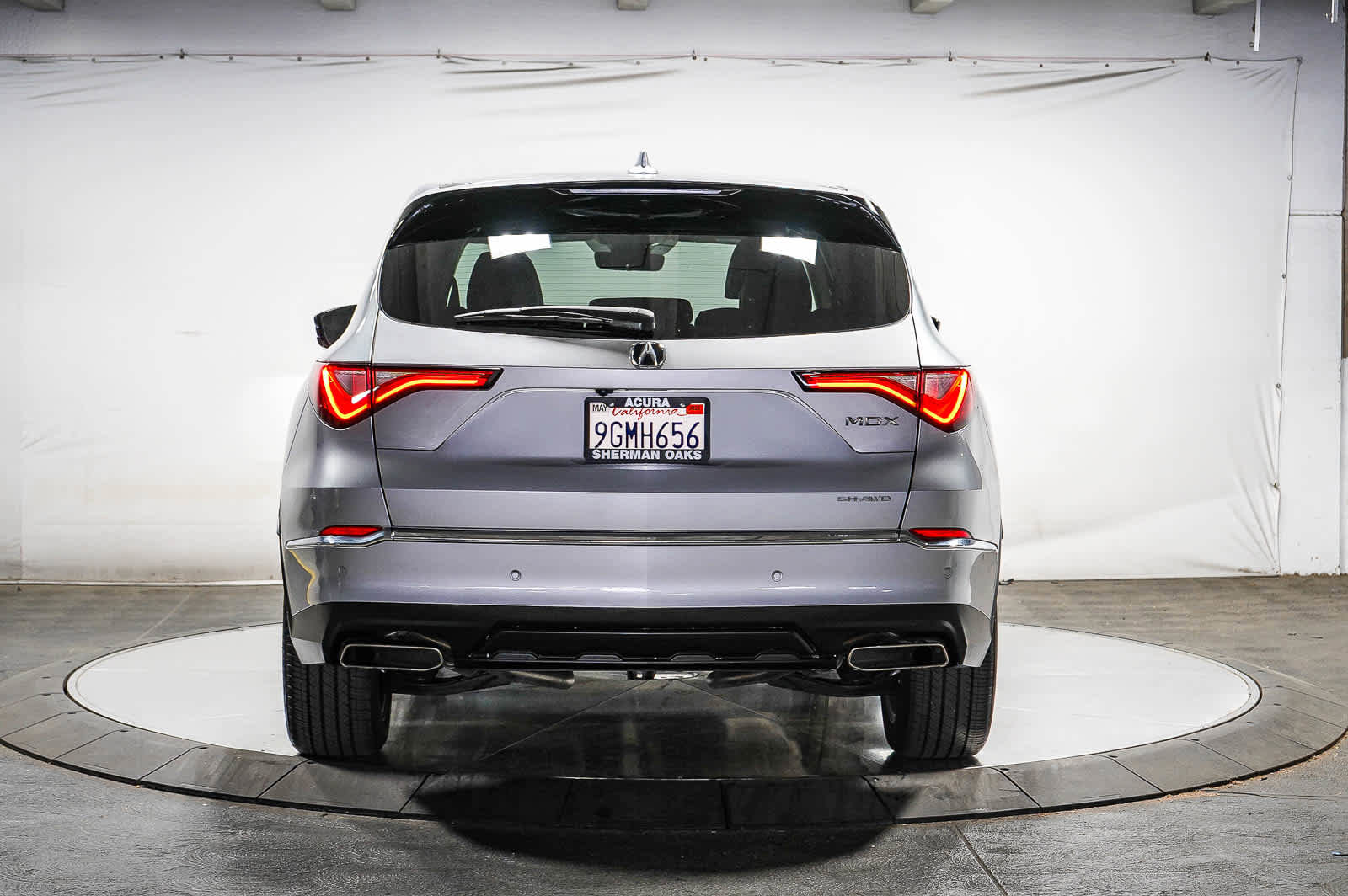 Used 2023 Acura MDX SH-AWD w/ Technology Package image 5