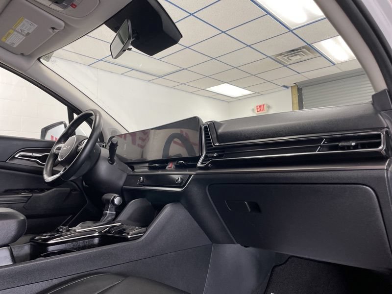 Used 2024 Kia Sportage EX FWD image 11