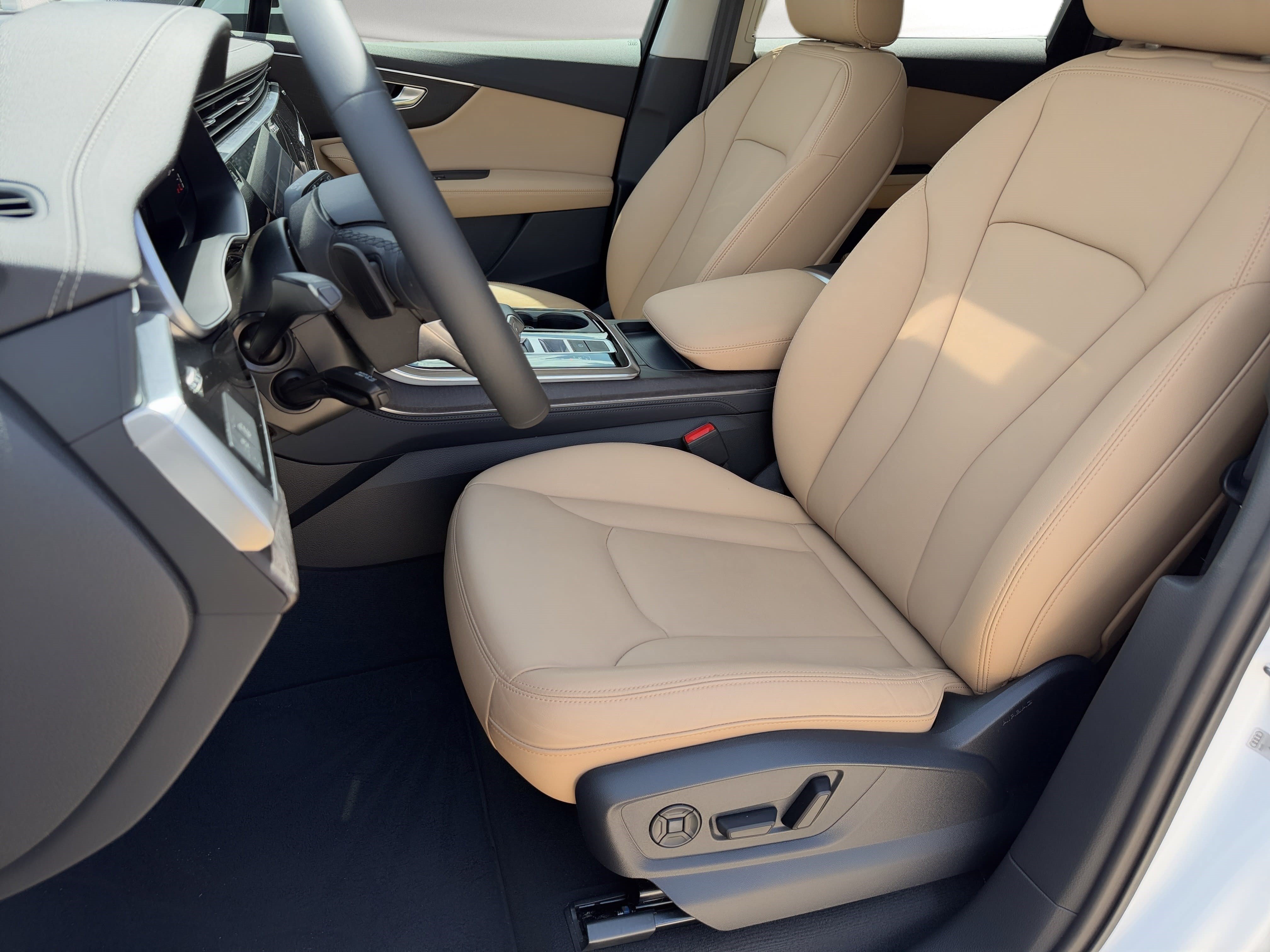 Certified 2024 Audi Q7 2.0T Premium Plus w/ Premium Plus Package AWD/4WD image 5