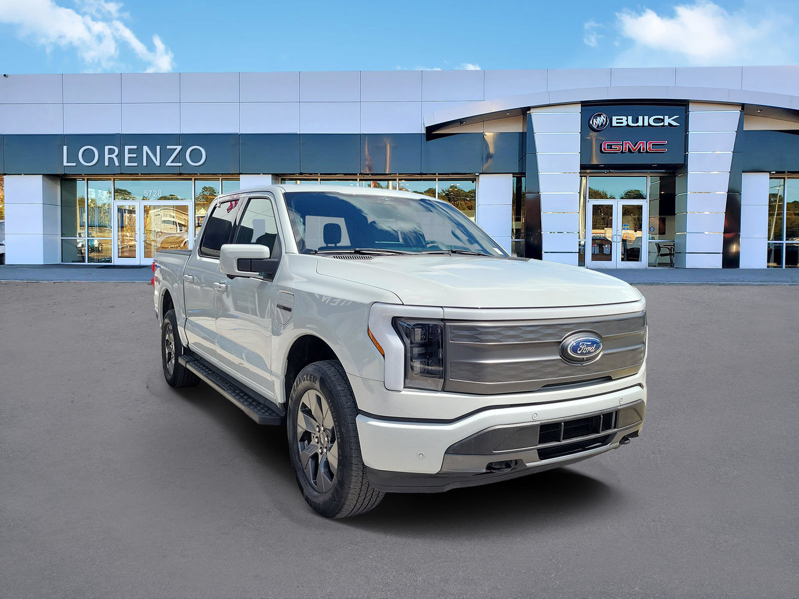 Used 2023 Ford F150 Lightning Lariat AWD/4WD image 3