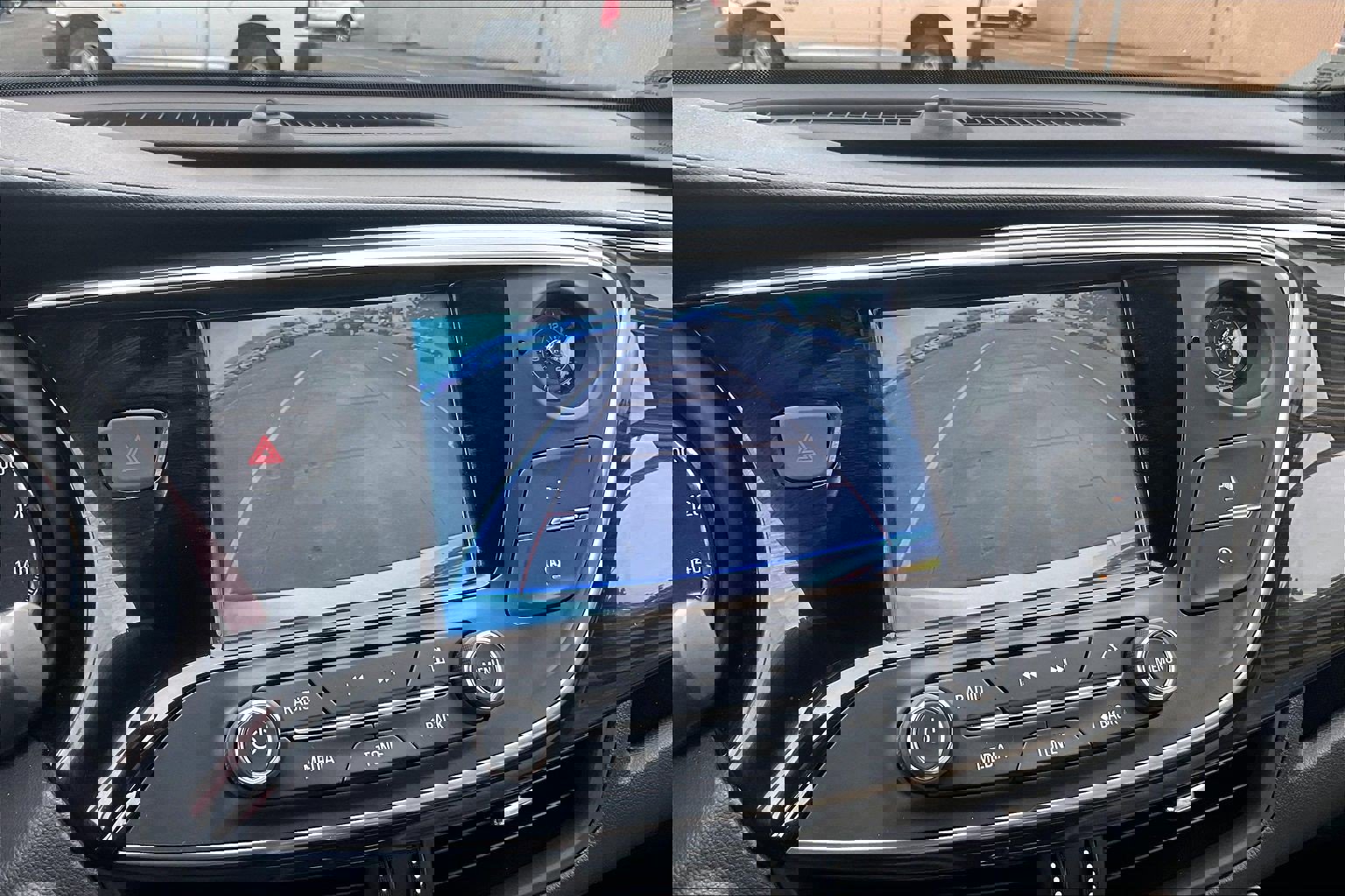 Used 2020 Buick Envision Essence w/ Experience Buick Package image 22