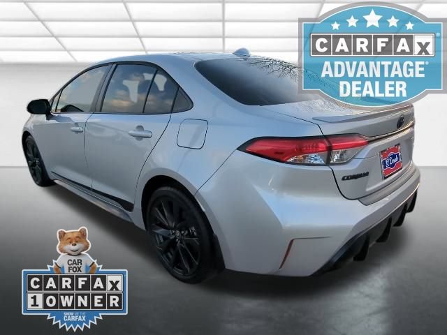 Used 2024 Toyota Corolla SE image 2