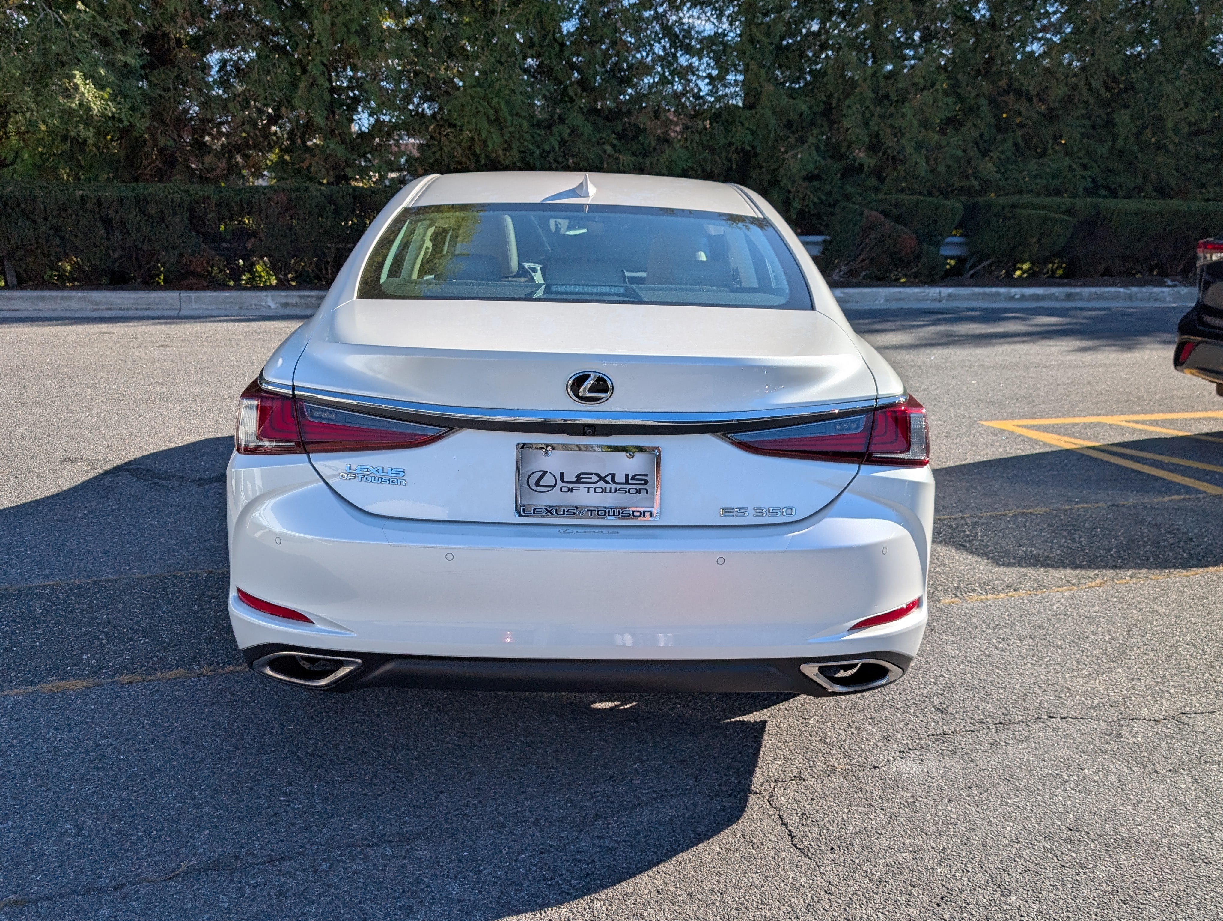 Used 2019 Lexus ES 350 w/ Premium Package FWD image 4