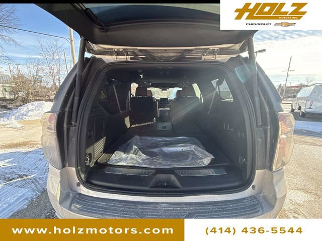 Certified 2023 Chevrolet Suburban High Country w/ Premium Package image 26