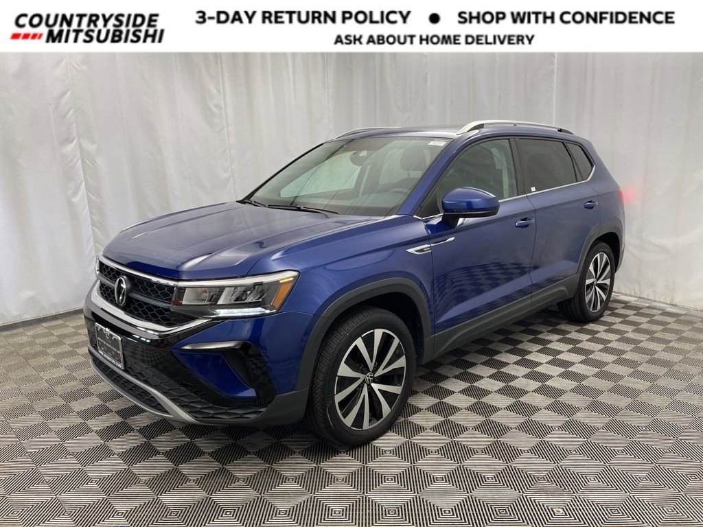 Used 2022 Volkswagen Taos SE image 1