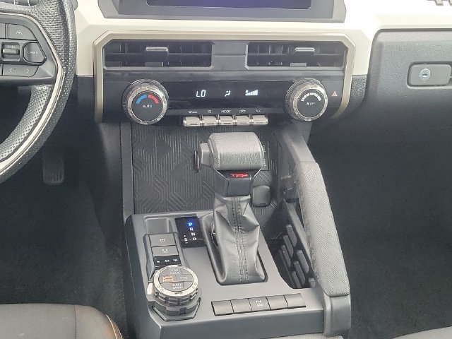 Used 2024 Toyota Tacoma TRD Off-Road AWD/4WD image 17