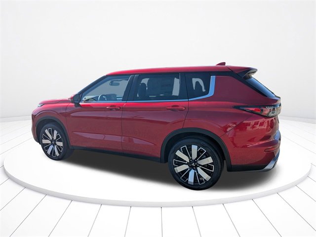 New 2025 Mitsubishi Outlander SE image 7