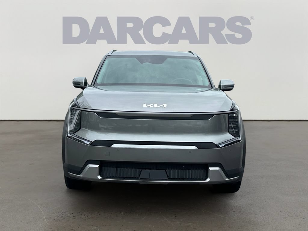 Used 2024 Kia EV9 Wind AWD/4WD image 2