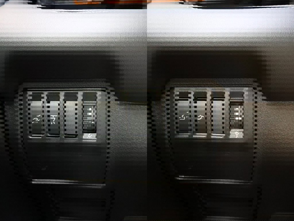 New 2025 Subaru Ascent Touring image 34