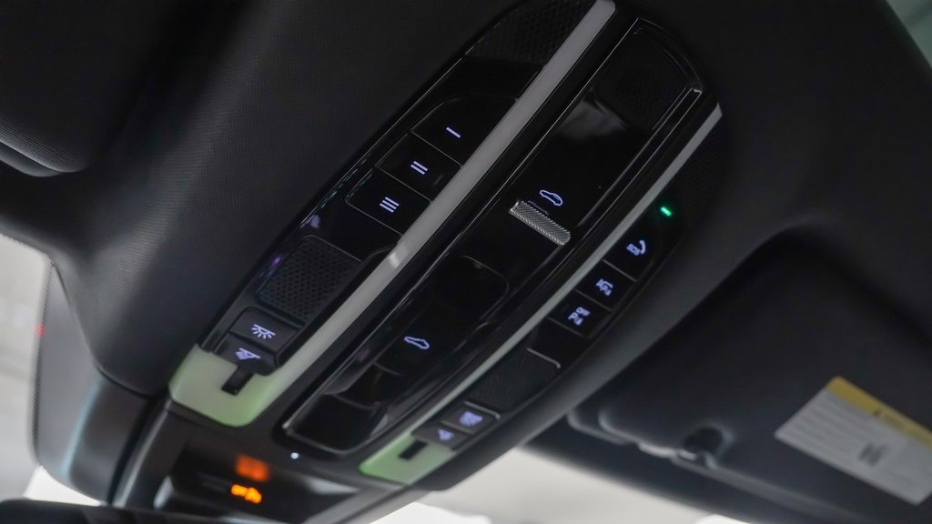 Certified 2023 Porsche Cayenne image 28