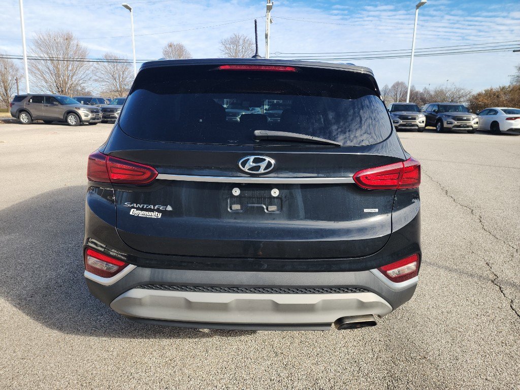 Used 2020 Hyundai Santa Fe SE image 5