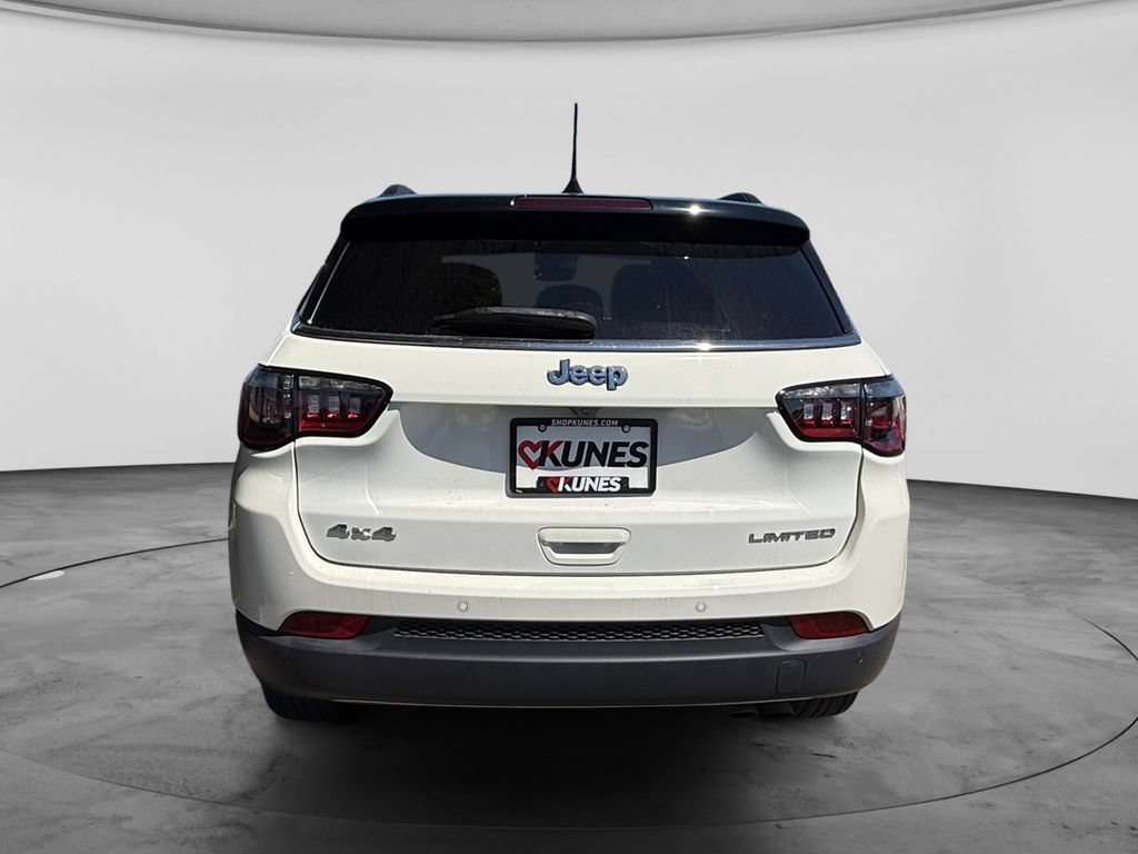 Used 2021 Jeep Compass Limited w/ Sun and Sound Group AWD/4WD image 8