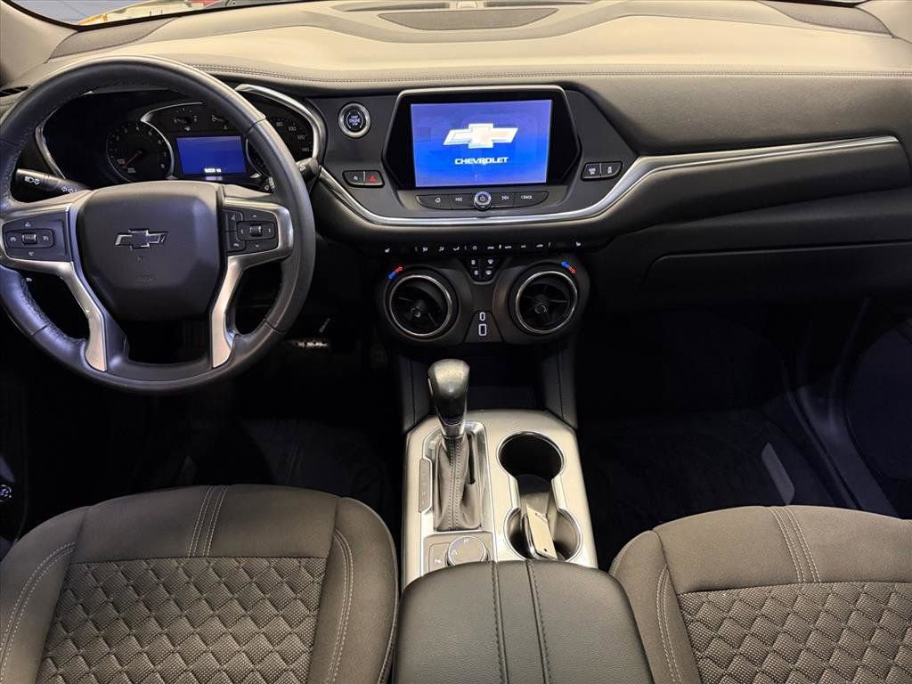 Used 2020 Chevrolet Blazer LT image 13