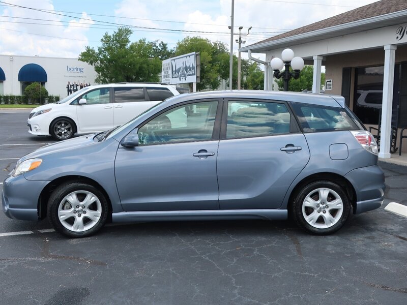 Used 2006 Toyota Matrix XR FWD image 9