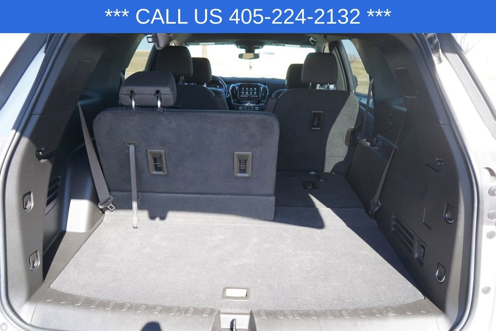 Used 2022 Chevrolet Traverse LT image 19