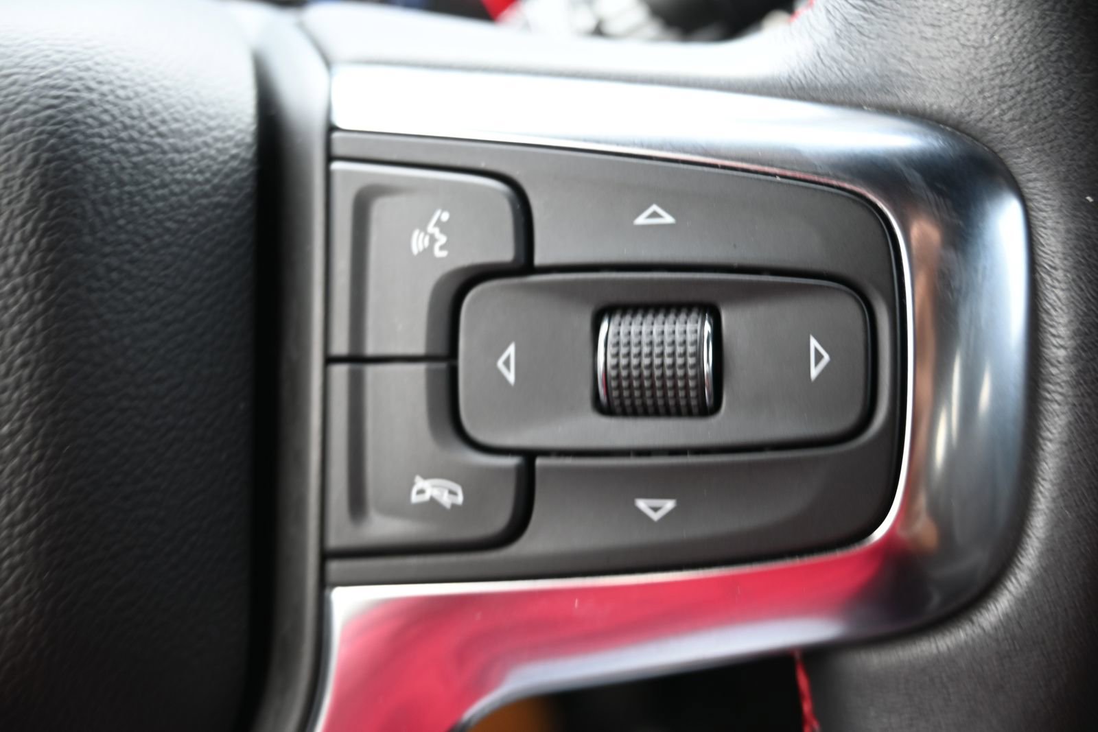 Used 2022 Chevrolet Blazer RS w/ Enhanced Convenience Package image 14