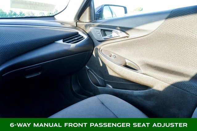 Used 2023 Chevrolet Malibu LT image 27