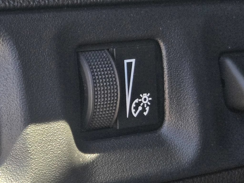 Used 2023 GMC Acadia Denali FWD image 14