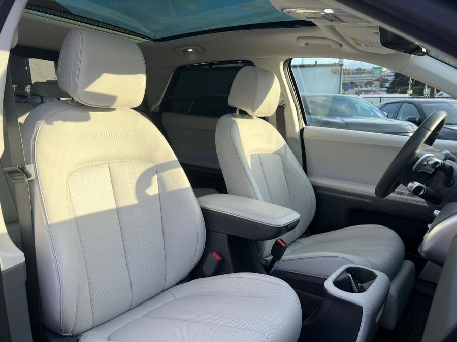 Used 2024 Hyundai Ioniq 5 Limited image 37