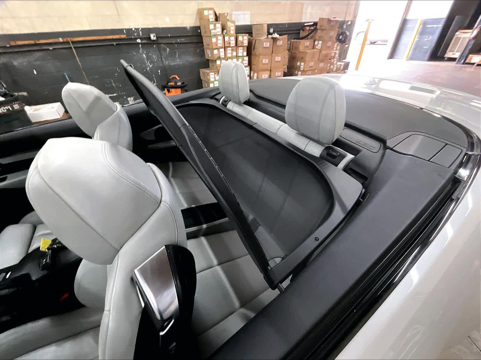 Used 2018 BMW M4 Convertible image 26
