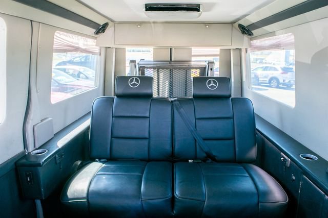 Used 2010 Mercedes-Benz Sprinter 2500 image 32