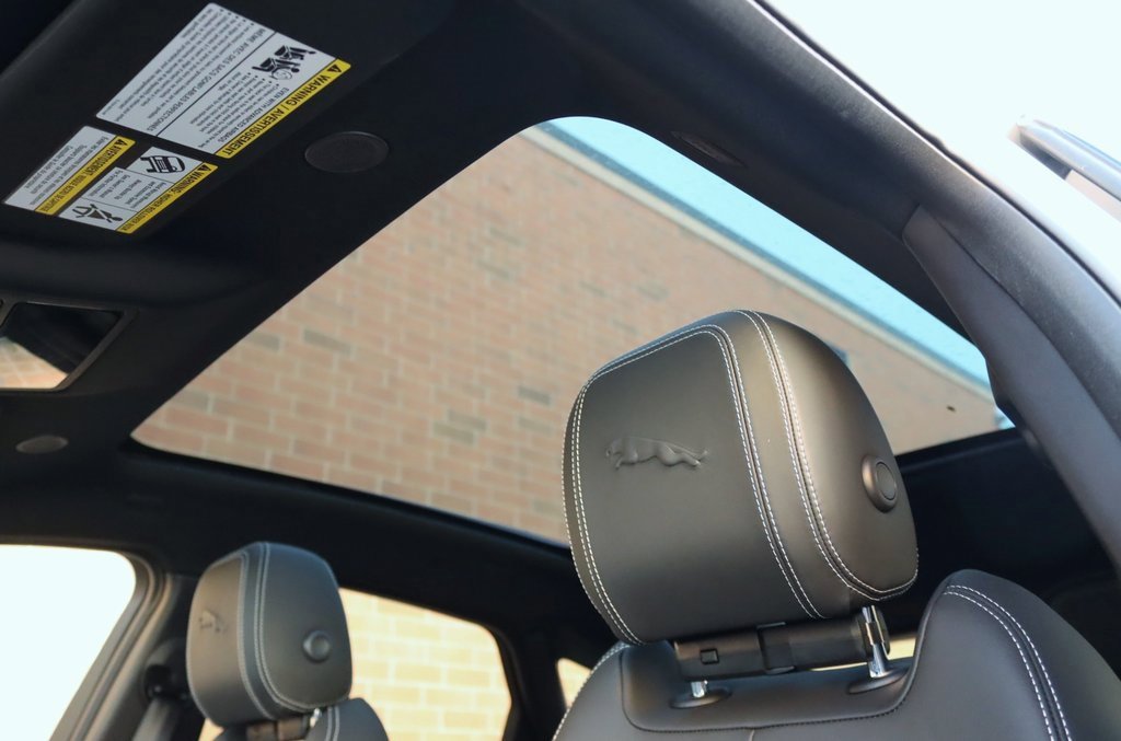 Used 2024 Jaguar E-PACE R-Dynamic SE image 13