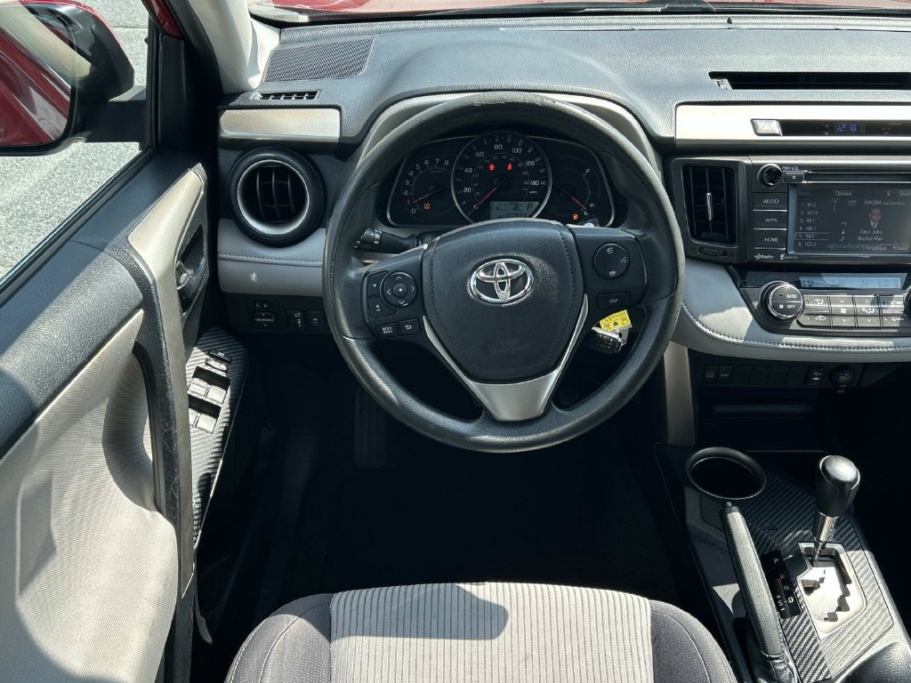 Used 2015 Toyota RAV4 XLE FWD image 13