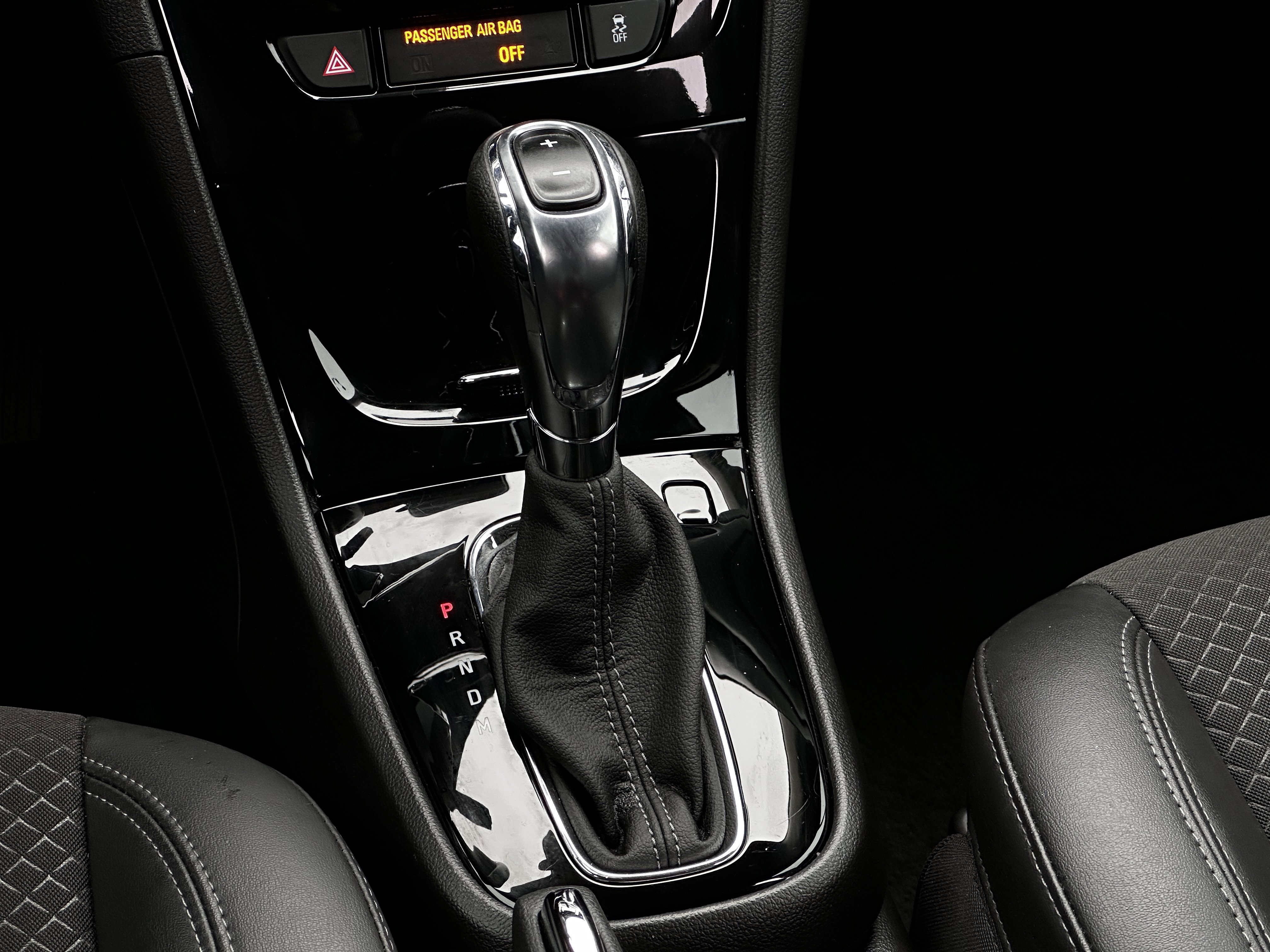 Used 2022 Buick Encore Preferred w/ Safety Package image 26