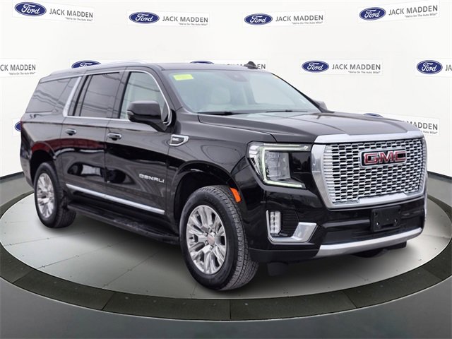 Used 2023 GMC Yukon XL Denali w/ Advanced Technology Package image 7