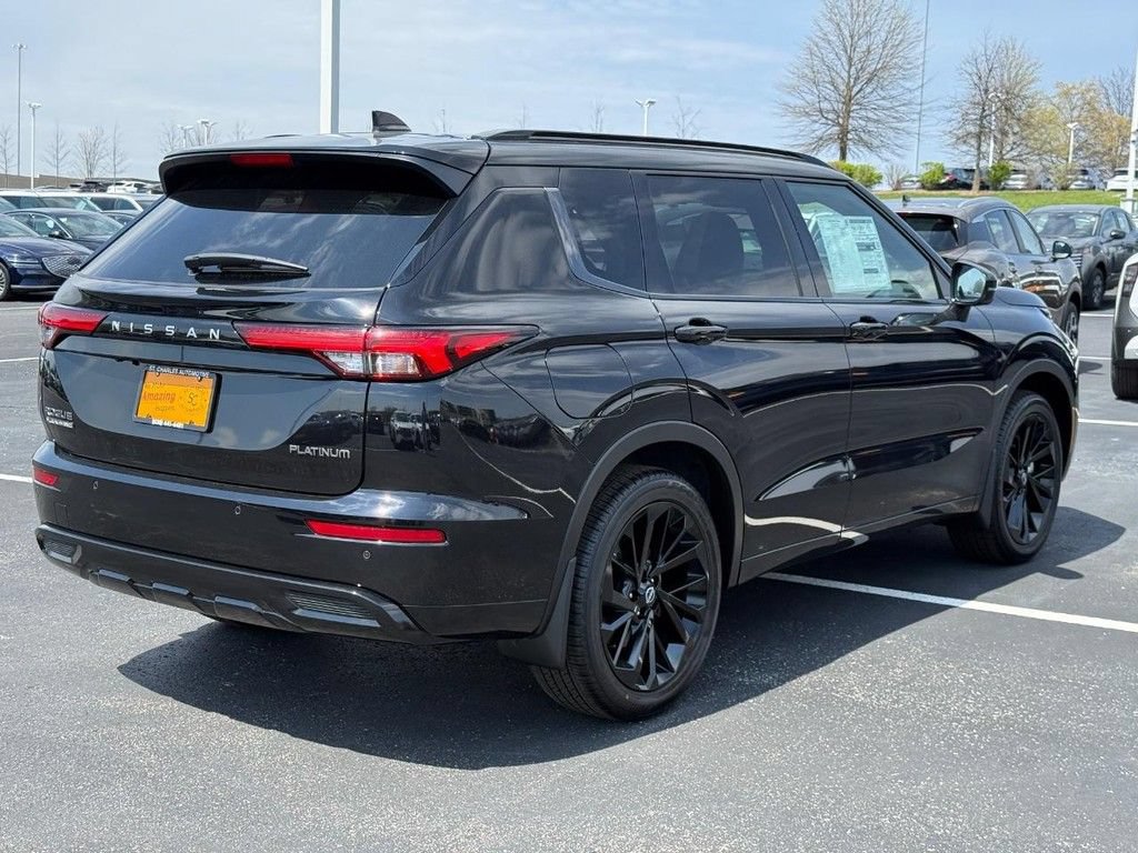 Used 2026 Nissan Rogue Platinum AWD/4WD image 3