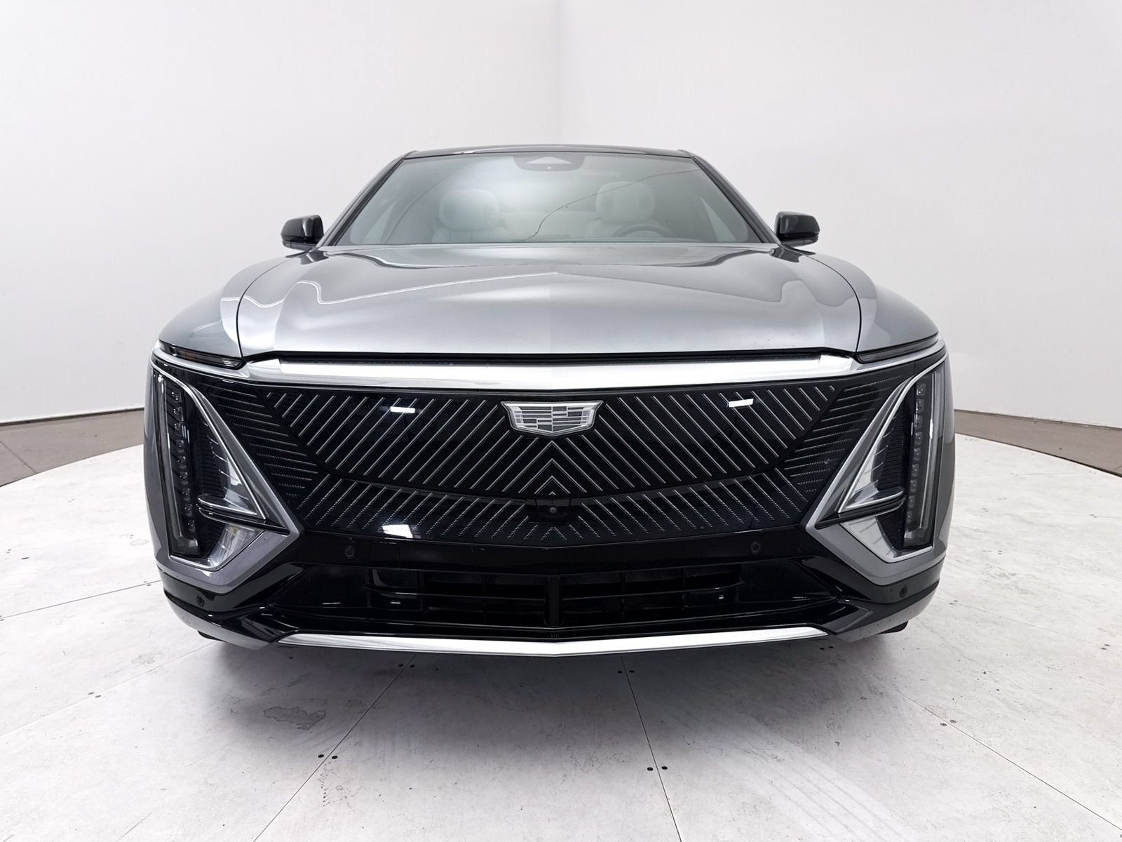 Used 2024 Cadillac Lyriq Luxury AWD/4WD image 11