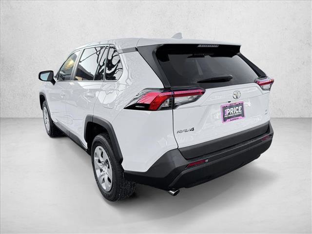 Used 2024 Toyota RAV4 LE AWD/4WD image 5