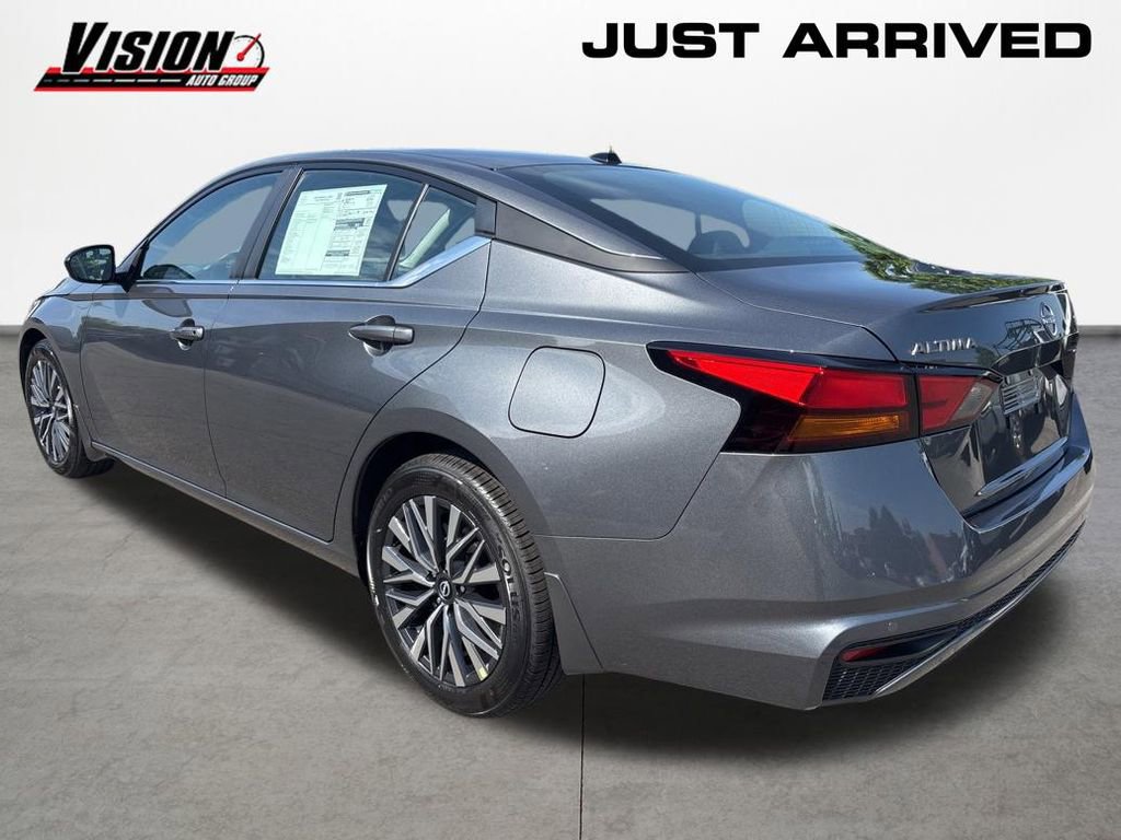 New 2026 Nissan Altima 2.5 SV FWD image 7