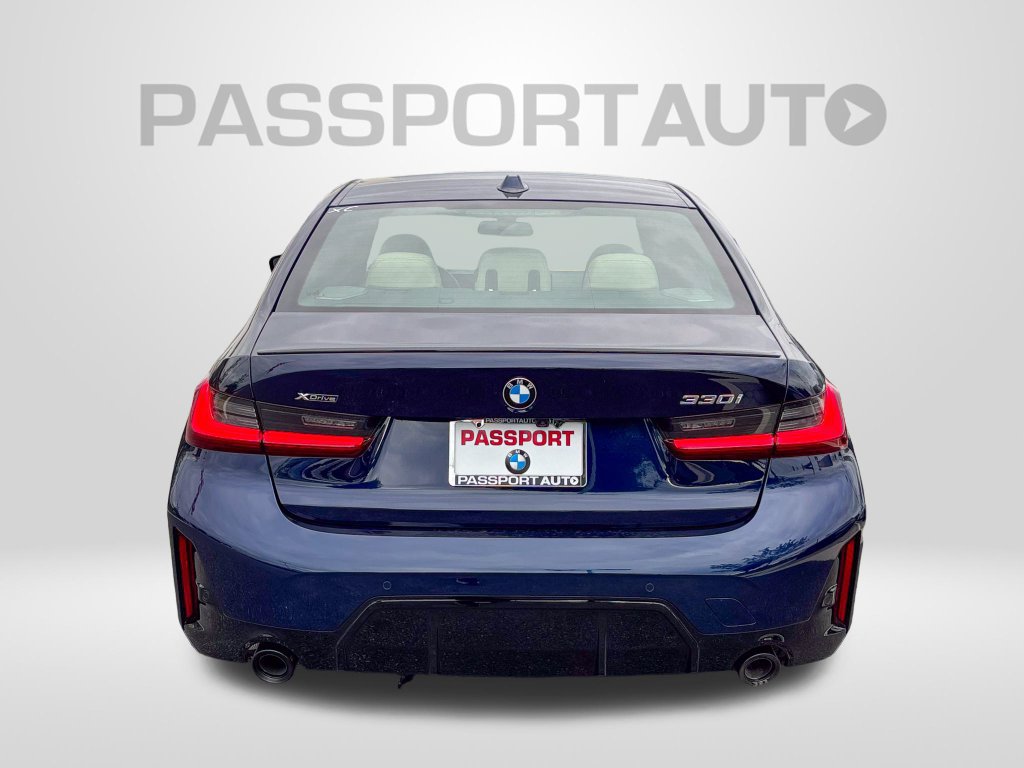 New 2026 BMW 330i xDrive Sedan w/ M Sport Package AWD/4WD image 5