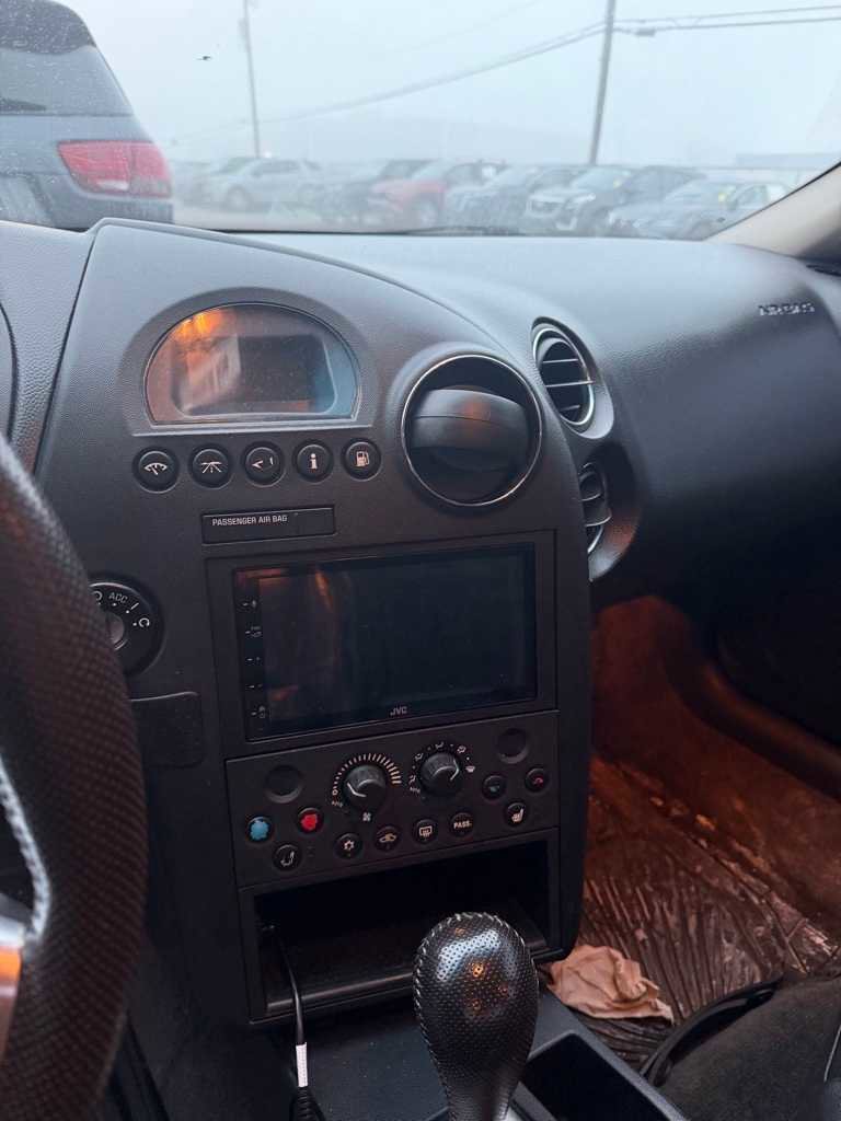 Used 2006 Pontiac Grand Prix w/ Premium Package image 19